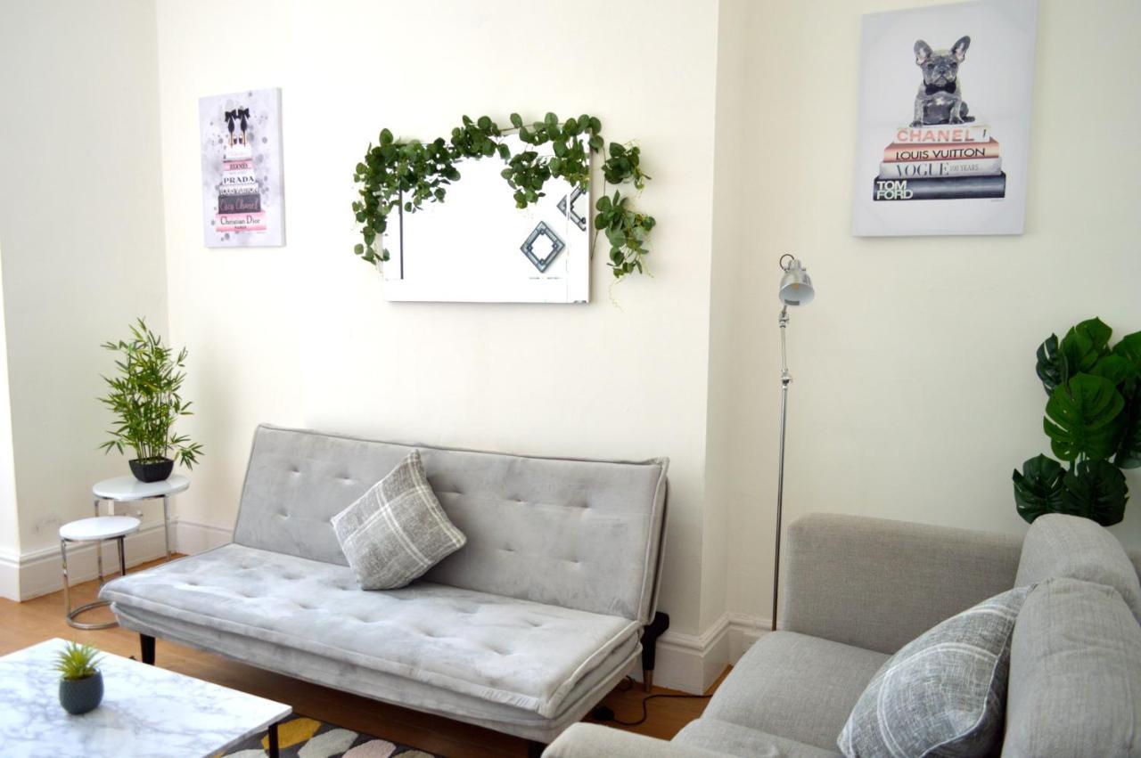 Beautiful Two-Bed Apartment With Driveway Parking Нотингам Екстериор снимка